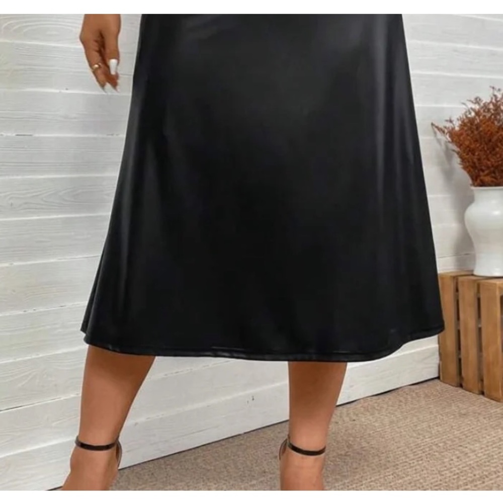 SHEIN Asymmetrical Black Skirt